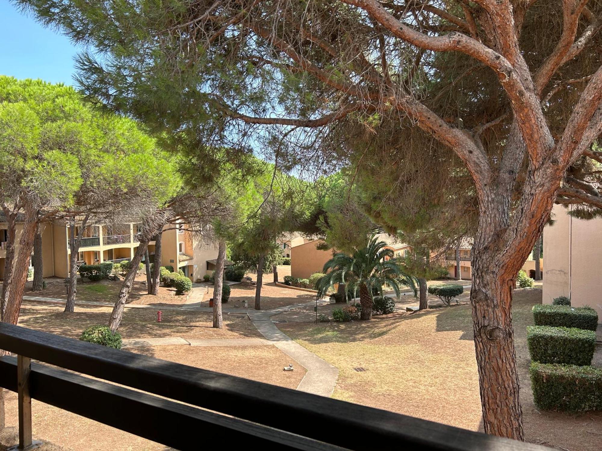 Domaine Valescure Appartement 1 Ou 2 Pieces Vue Jardin Ou Piscine Saint-Raphael  Exterior photo